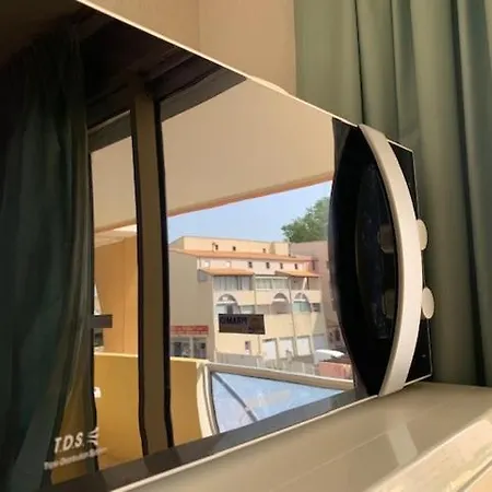 Apartmán 6 Pers, 2 Chambres, Terrasse, Piscine Et Parking, A 50m De La Mer - Refjaca217
